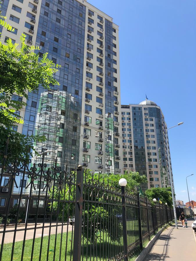 Zhemchuzhnie Apartments On Marselskaya Odessa Extérieur photo